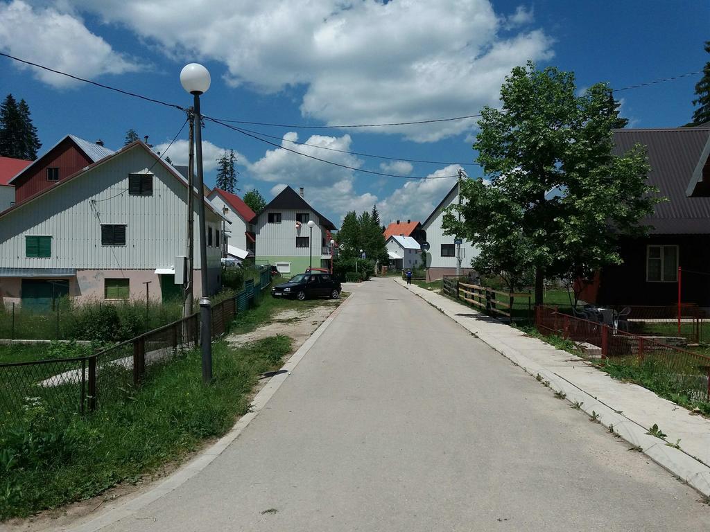 Guesthouse Durmitor Magic 자블야크 외부 사진